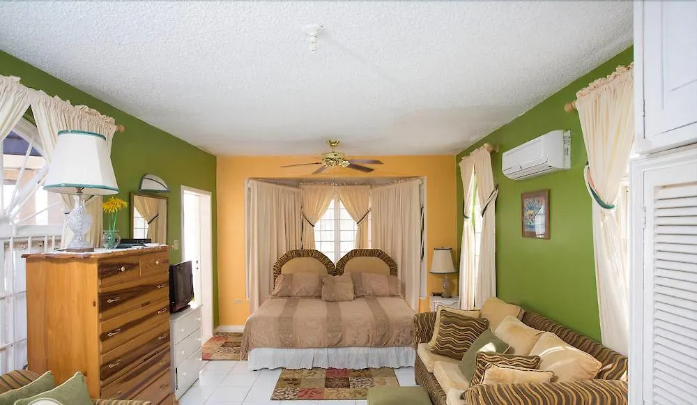 Columbus Heights Apartment Ocho Rios